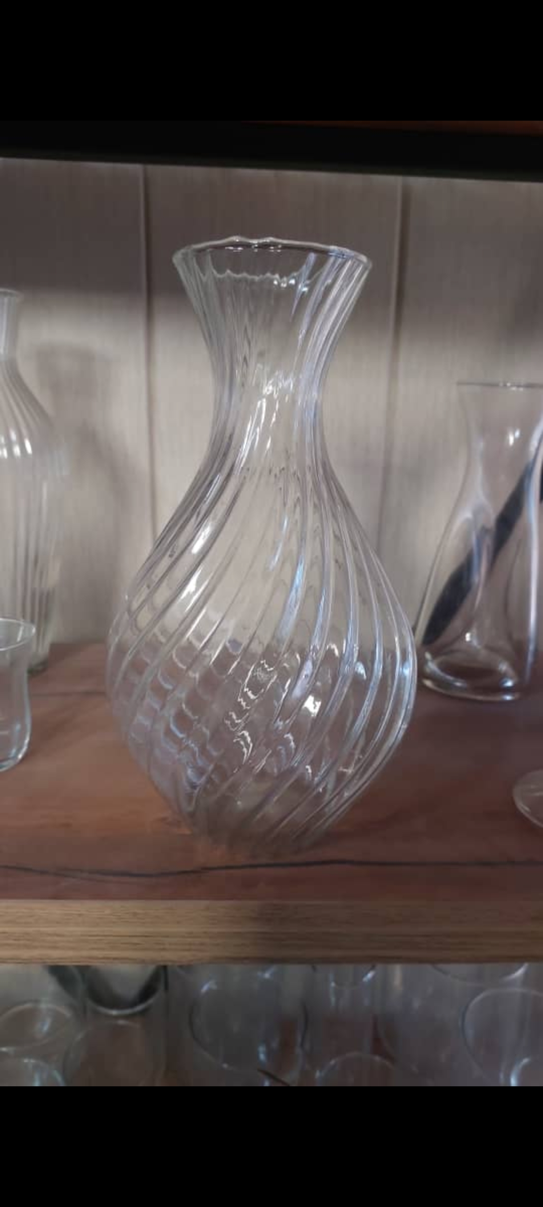 گلدان دکوری شیشه ای مدل لادین